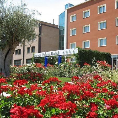 קסטל סן פייטרו טרמה Anusca Palace Hotel מראה חיצוני תמונה