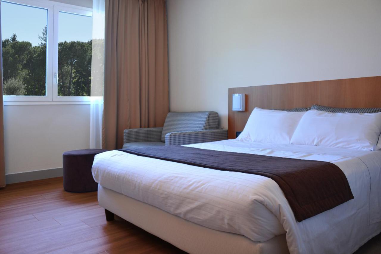 קסטל סן פייטרו טרמה Anusca Palace Hotel מראה חיצוני תמונה