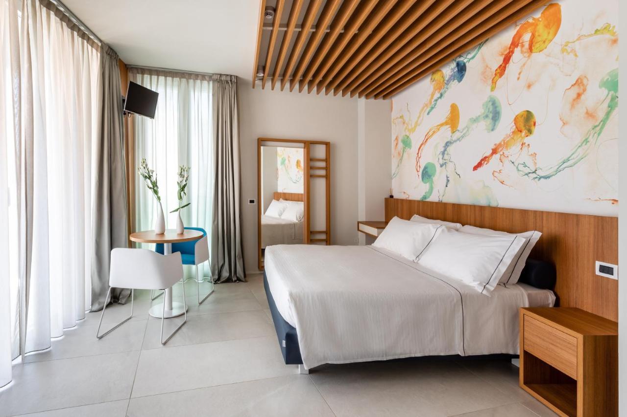 קסטל סן פייטרו טרמה Anusca Palace Hotel מראה חיצוני תמונה