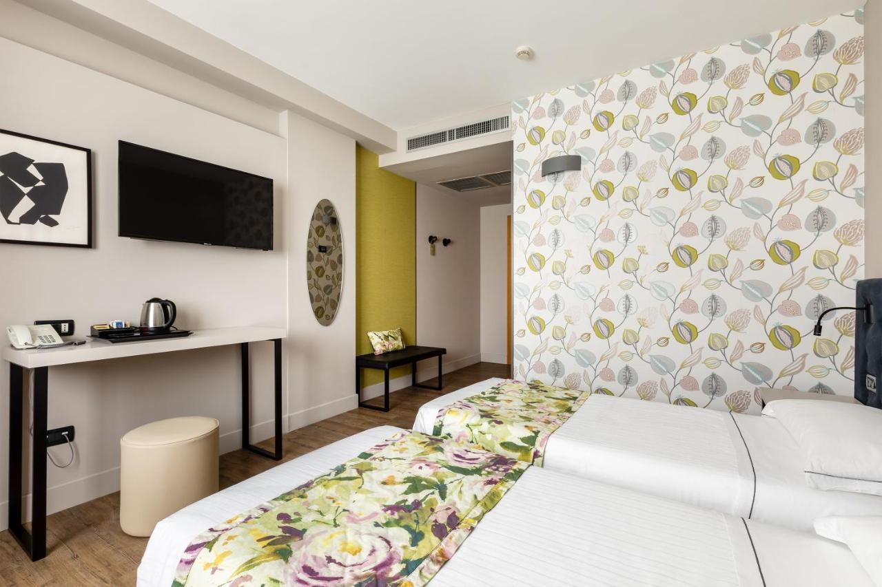 קסטל סן פייטרו טרמה Anusca Palace Hotel מראה חיצוני תמונה